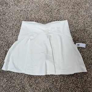 Old Navy Active Cream Skort